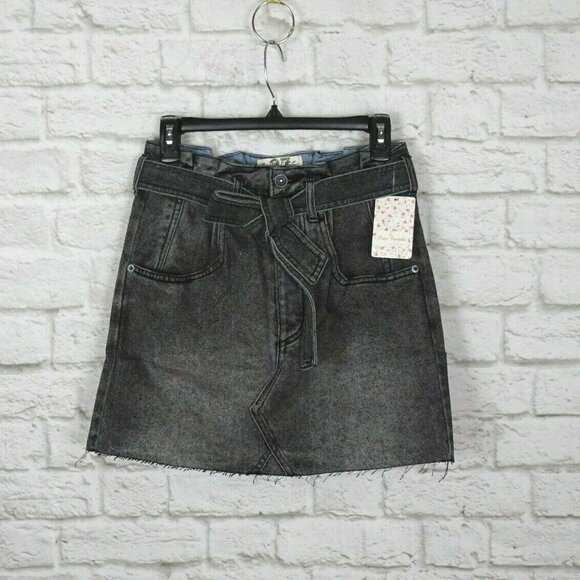 FREE PEOPLE Mini Skirt East Of Eden Denim Washed Black Belted NWT 27 - Picture 4 of 11